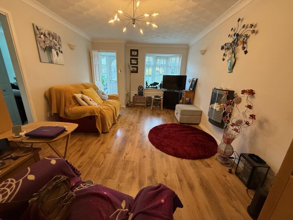 House in Yeovil, Preston Plucknett - View 3