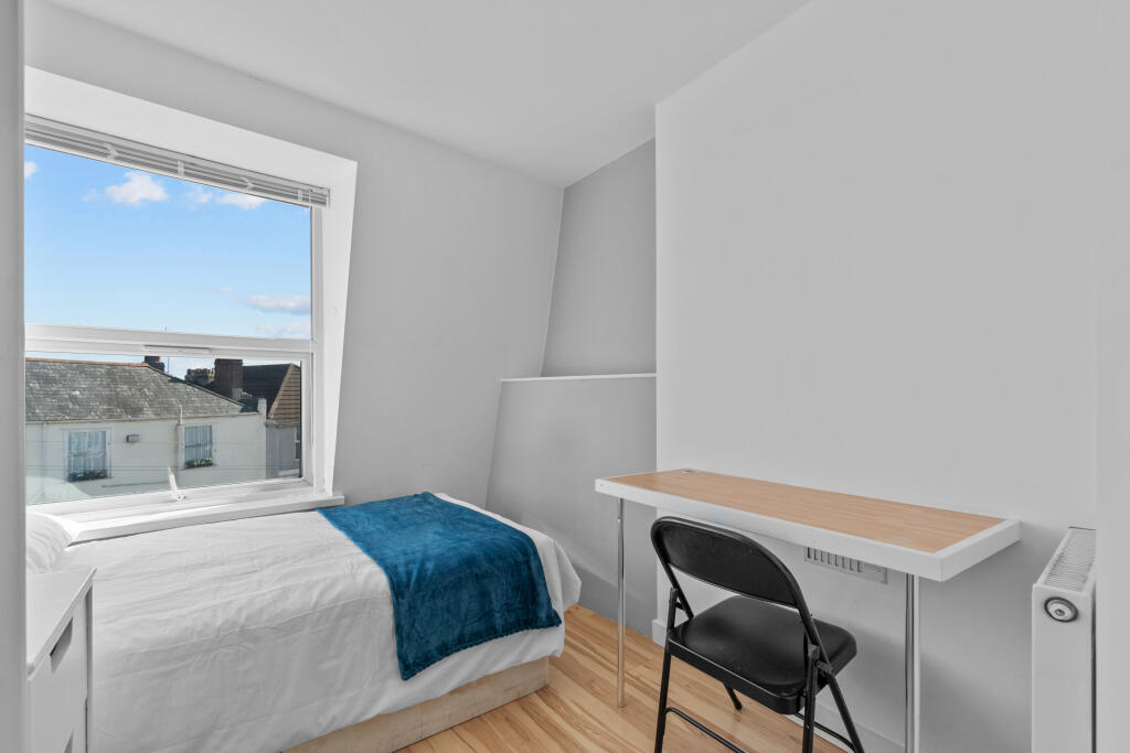 Main image of property: 30 Regent Street