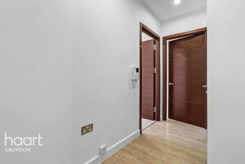Apartment in London, Broad Green - More