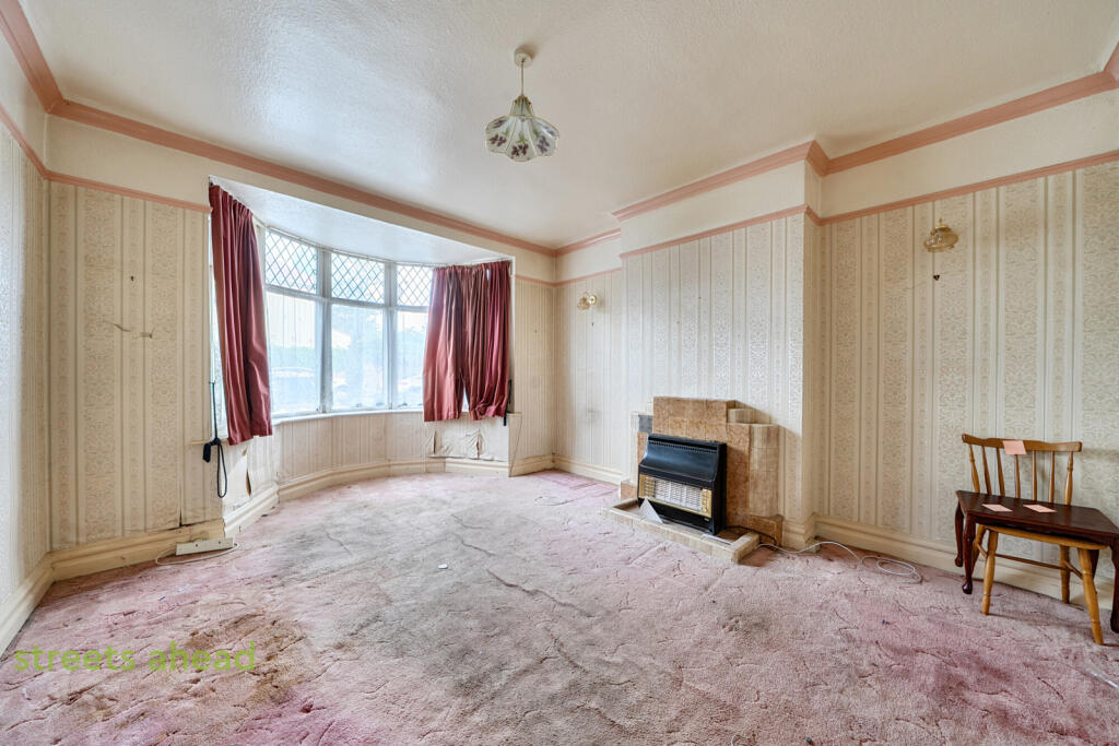 House in Croydon - View 4