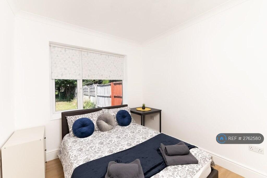 Main image of property: Eastern Avenue East, Romford, RM1