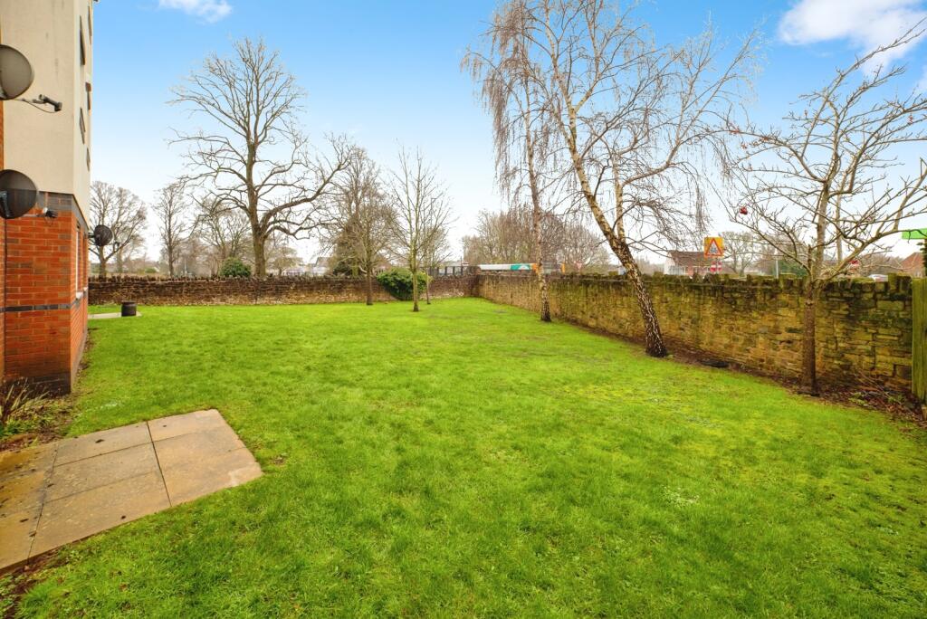 Lindley Avenue, SUTTON-IN-ASHFIELD, Nottinghamshire, NG17 photo 4