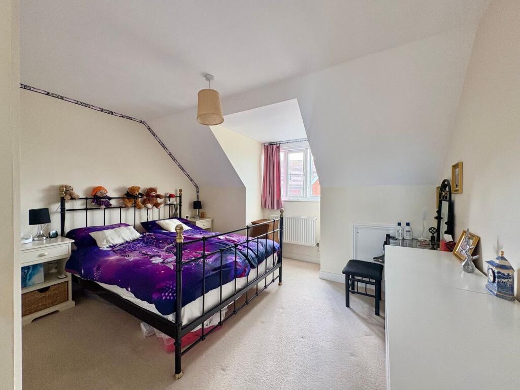 House in Tonbridge - View 4