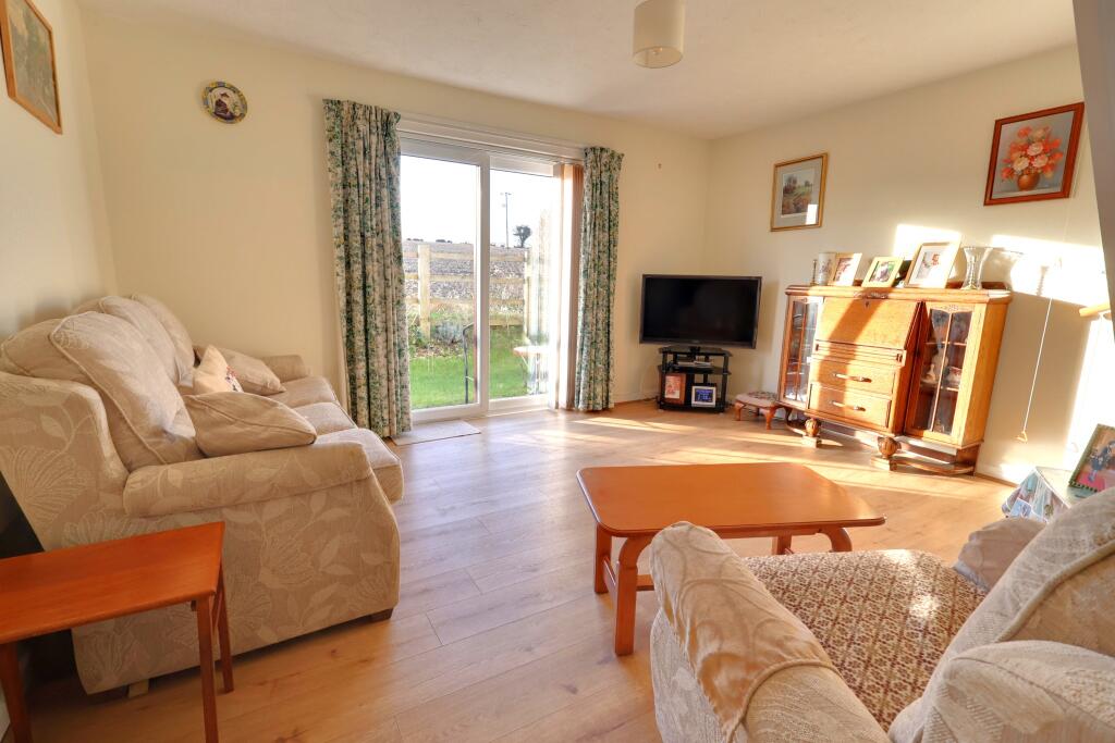 Swallow Court, Clanfield - View 2