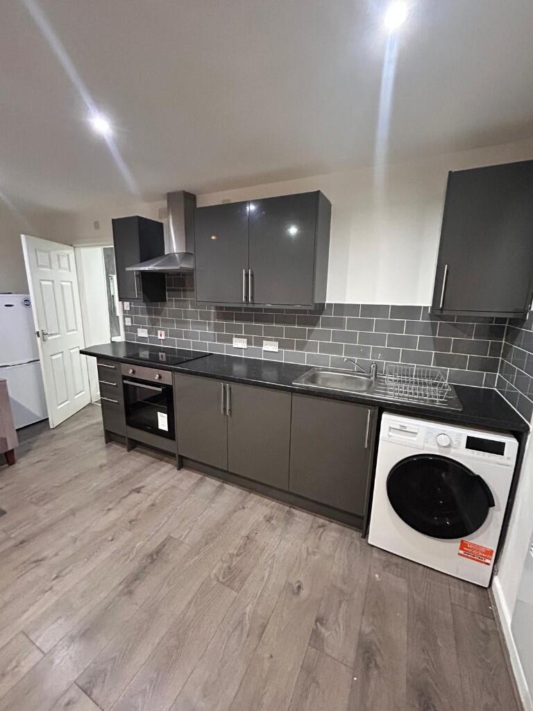 Main image of property: Manningham Lane, Bradford, West Yorkshire, BD8