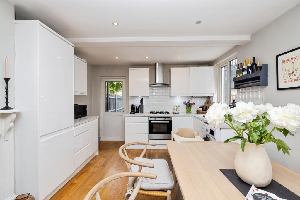 Apartment in London, Raynes Park - View 4