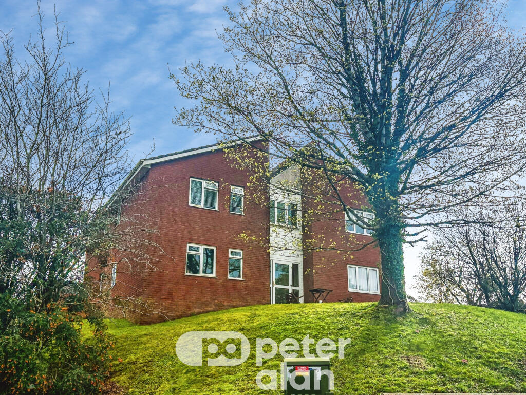 Llwyn Deri Close, Bassaleg, Newport