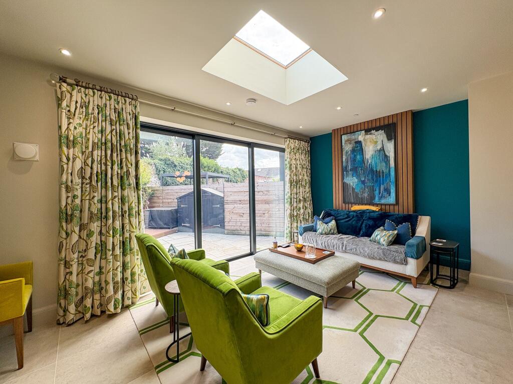 House in Cardiff, The Laundry Quarter, Pontcanna - More