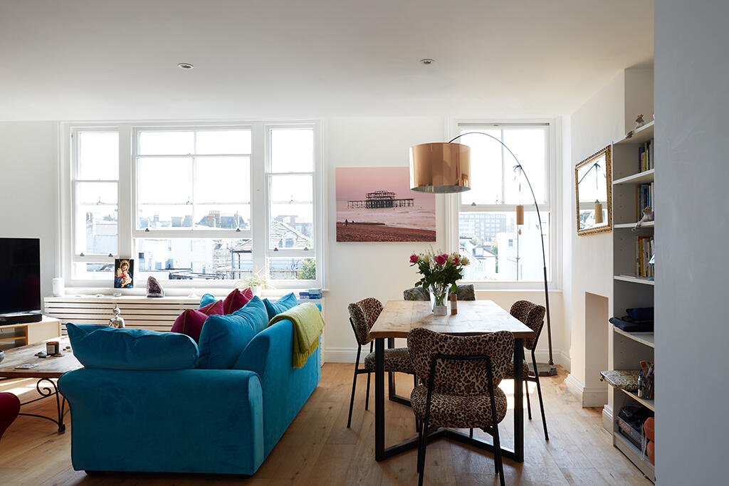 Apartment in Hove, Brunswick - View 4