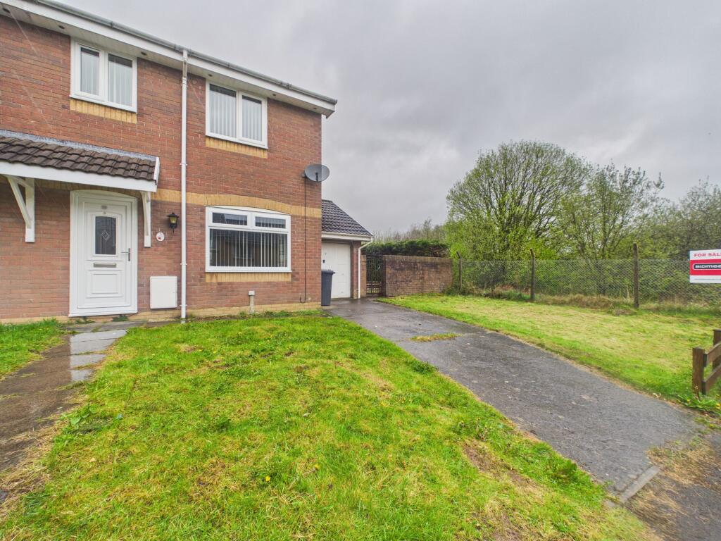 Main image of property: Pen-Y-Parc, Ebbw Vale, NP23