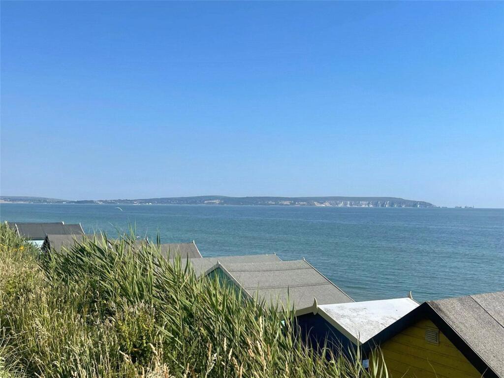 Milford On Sea, Hampshire, SO41 photo 5