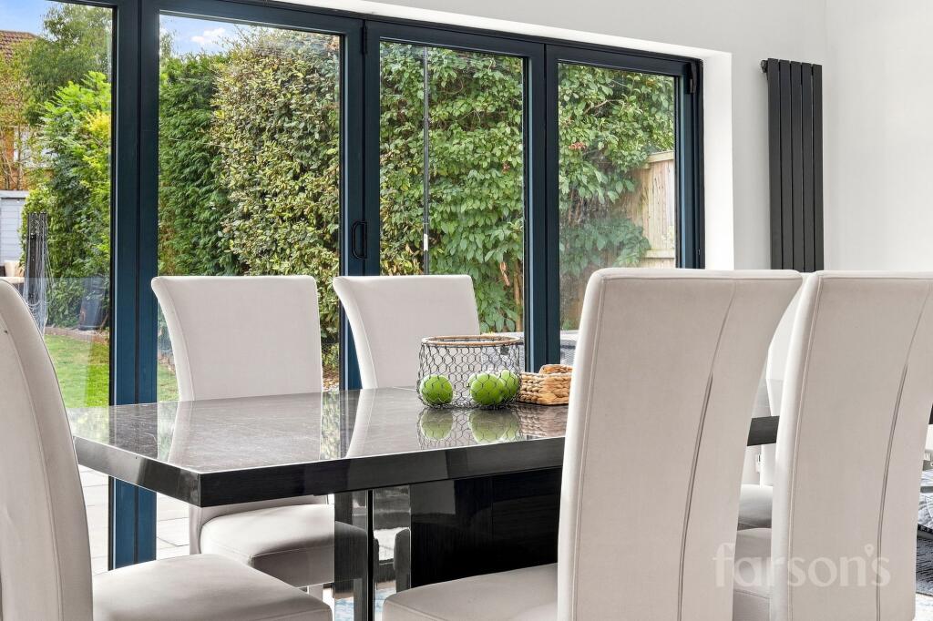 House in Brentwood, Shenfield - More