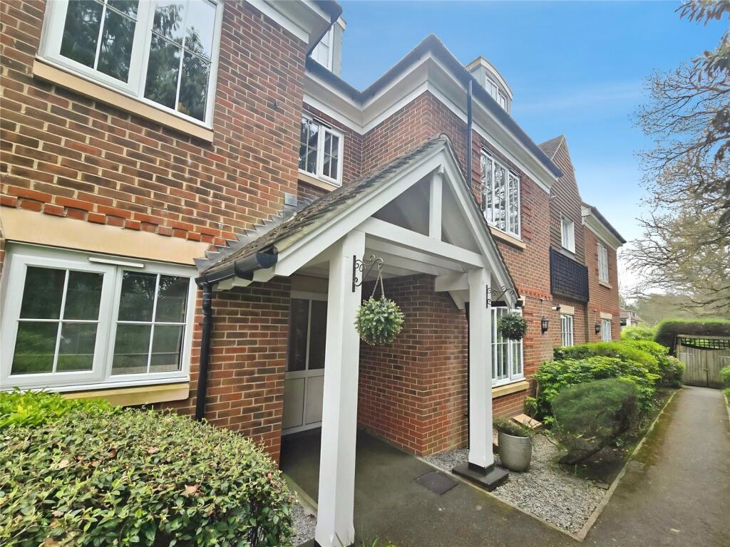 Main image of property: London Road, Sunningdale, Ascot, SL5