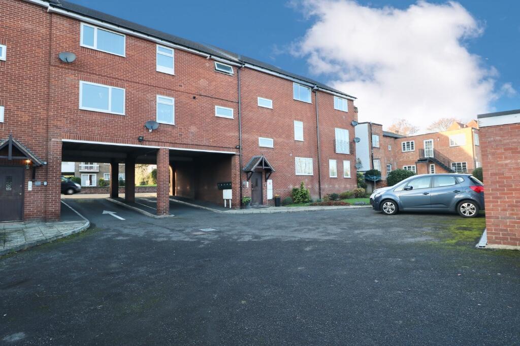 Main image of property: Warwick Road, Stratford-Upon-Avon, Warwickshire, CV37