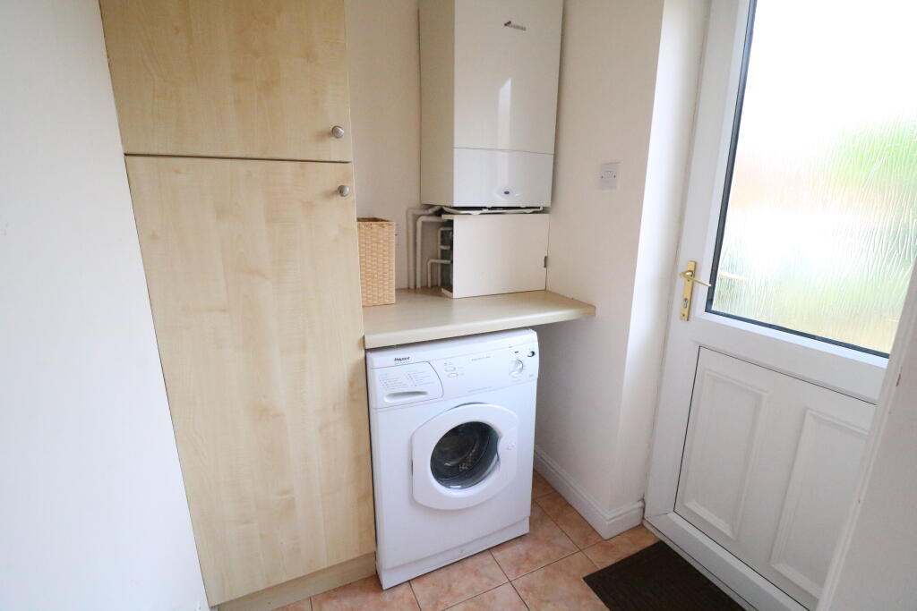 Swift Land, 3 Garden Court, Epworth, North Lincolnshire, DN9 1GA photo 4