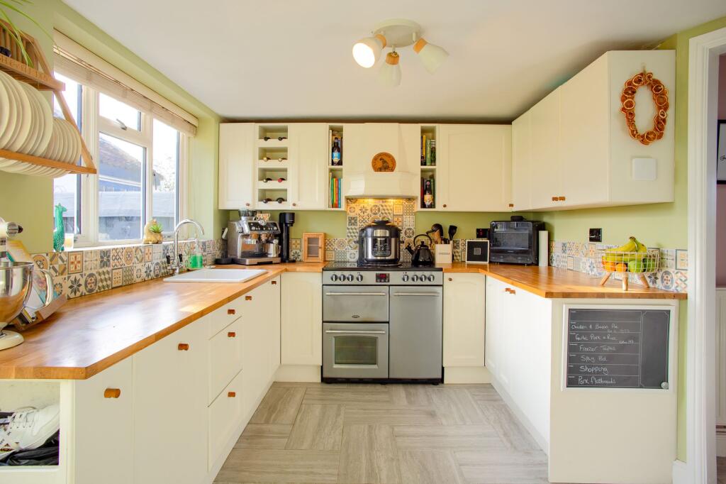 Characterful Cottage in Foulsham photo 2