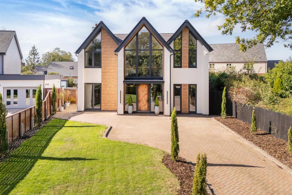 4-bed detached on Ashby Lane, Bitteswell, Lutterworth, £825,000