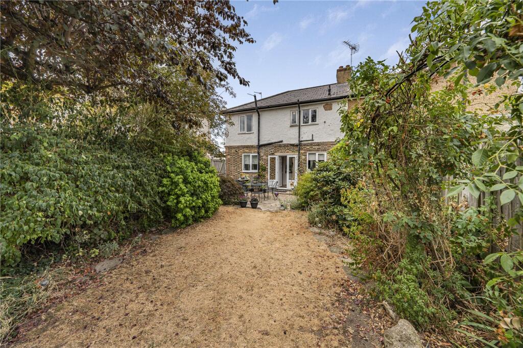 Apartment in Twickenham - View 5