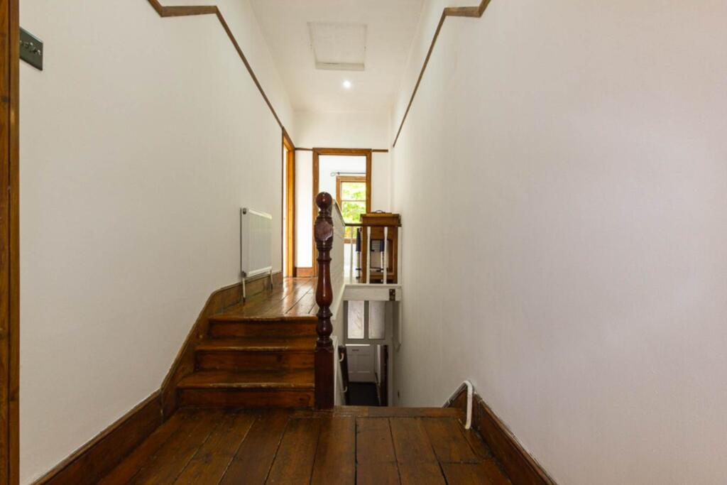 Apartment in Southend-on-Sea, Essex - View 2