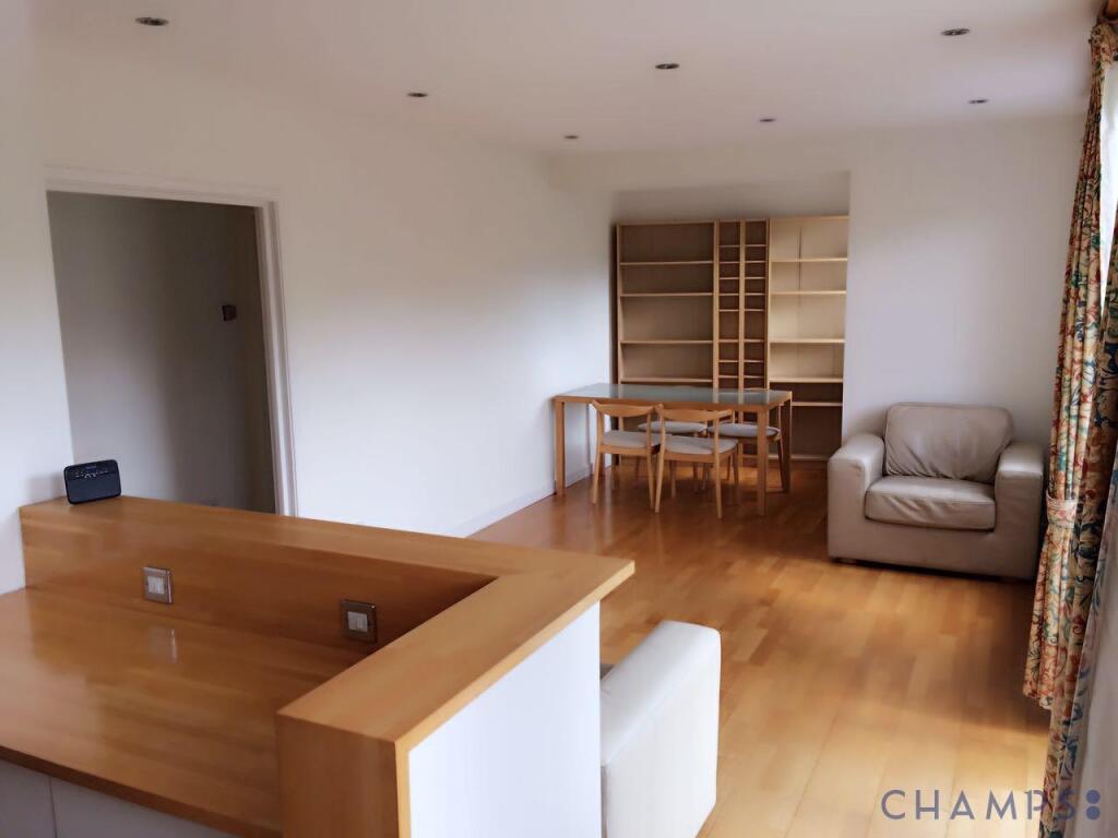 Apartment in London - View 2