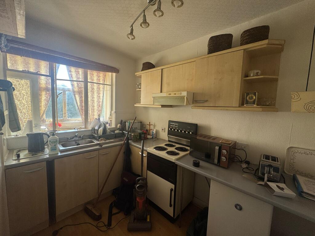 Apartment in Sheffield, South Yorkshire - View 4