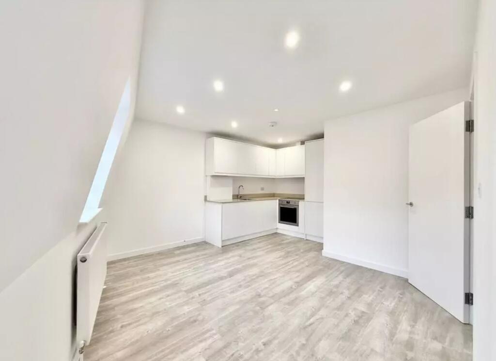 Main image of property: Fortune Green Rd, West Hamstead
