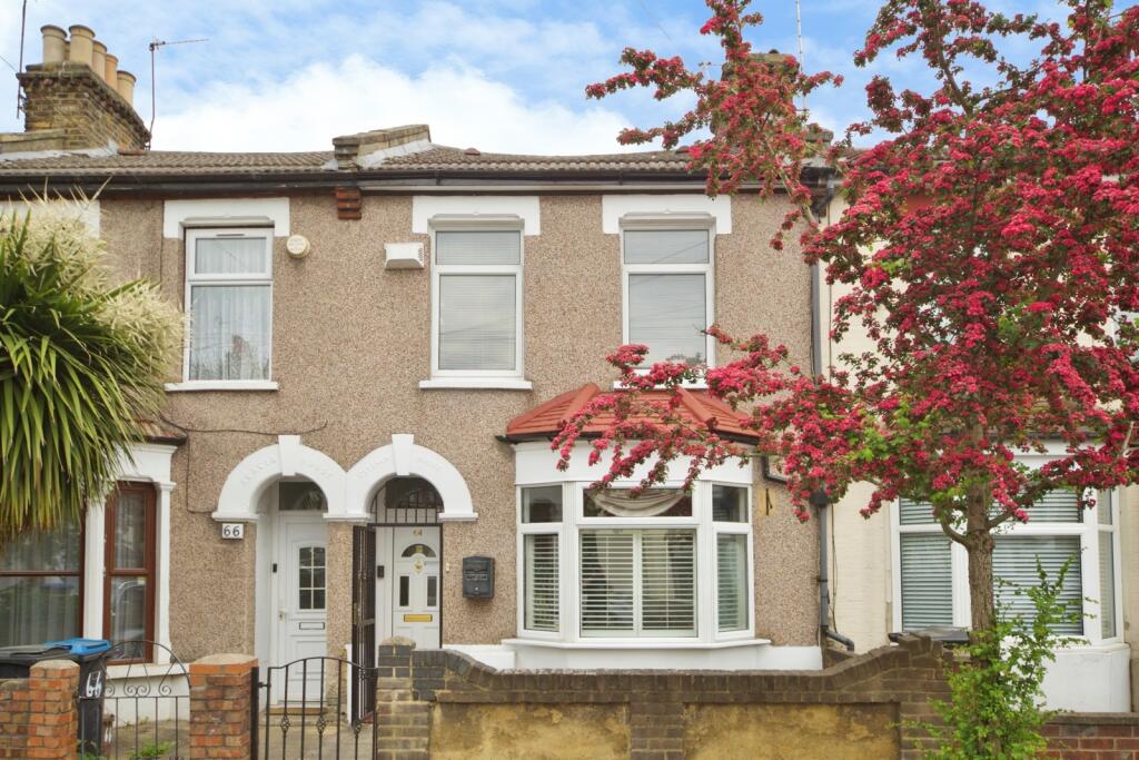 Main image of property: Kings Road, London, N18