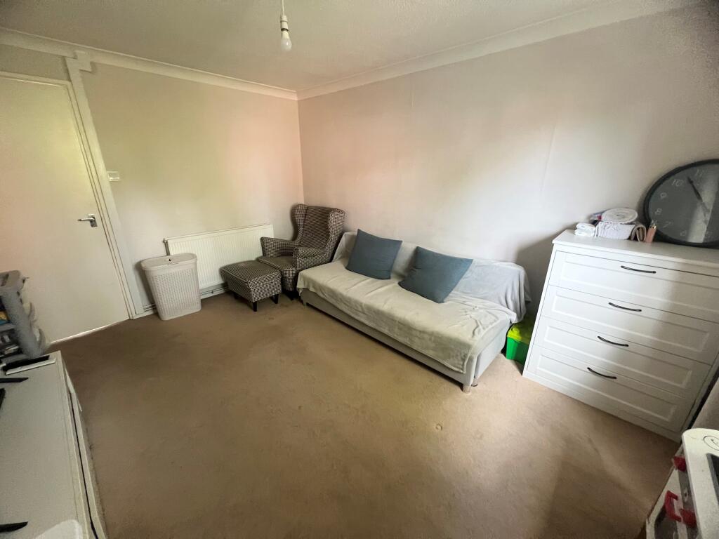House in Redditch, Worcestershire - View 4
