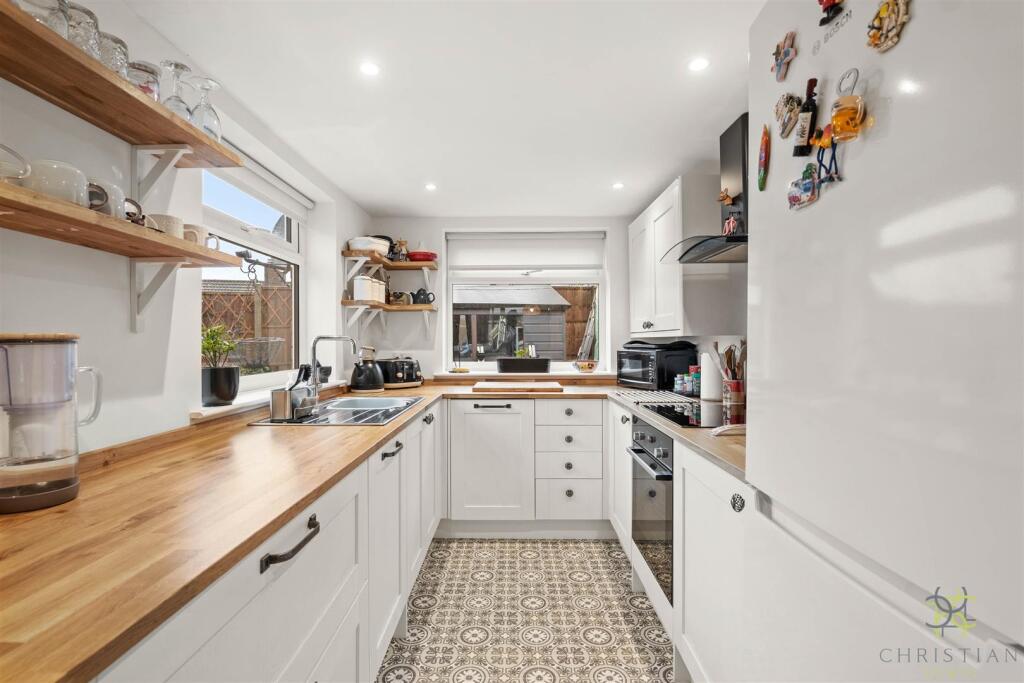 Evendene Road, Evesham photo 2