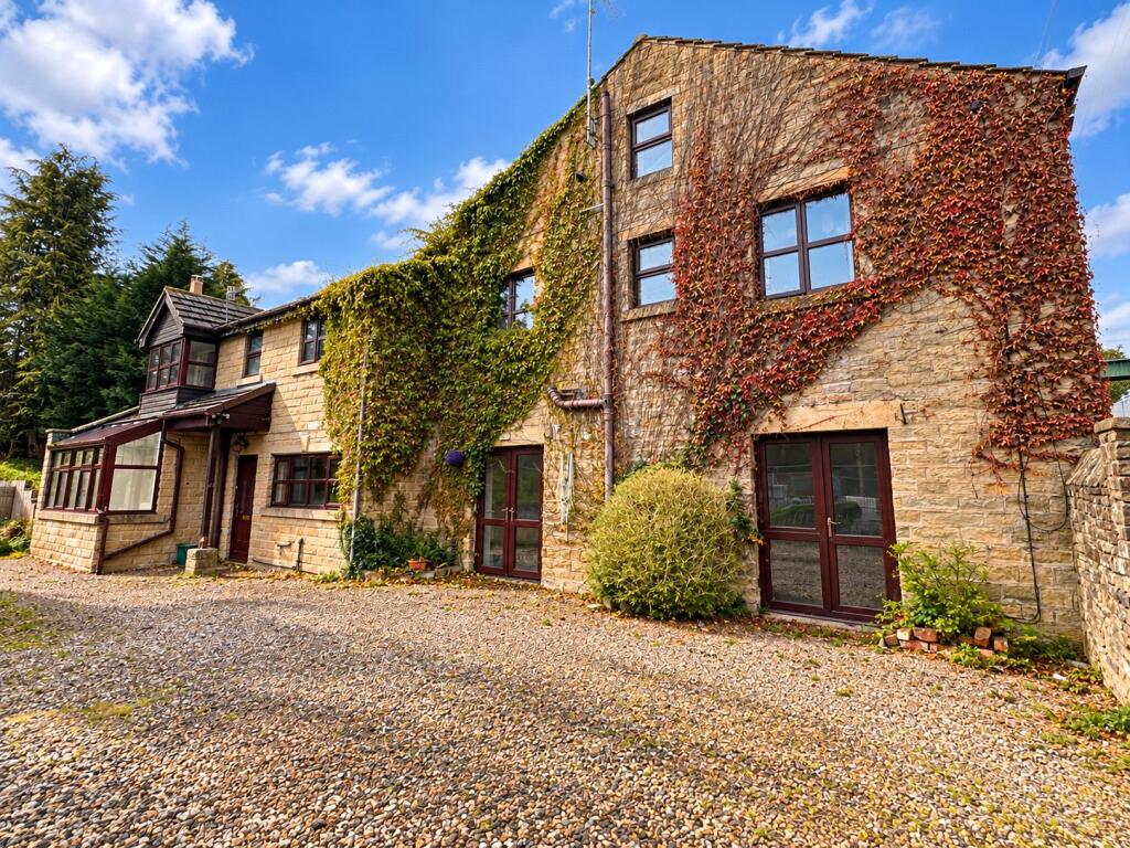 House in Stockport - View 2
