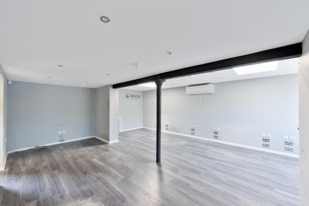 House in Maidstone, Langley - View 3
