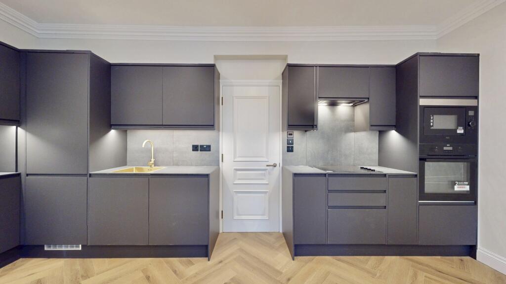 Main image of property: Cremorne Road, London, SW10