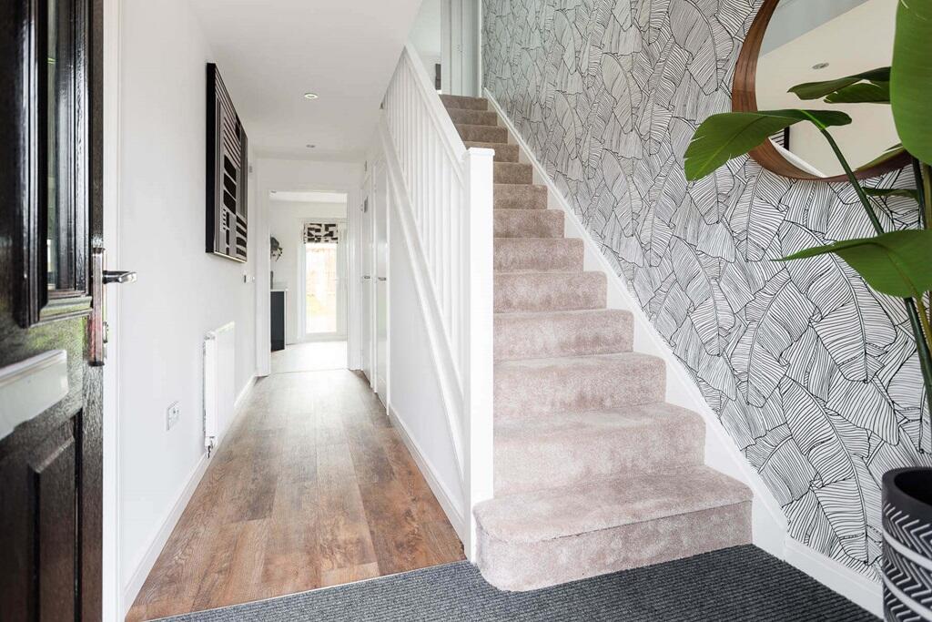 Main image of property: Craigton Drive,
Bishopton,
Renfrewshire,
PA7 5FT