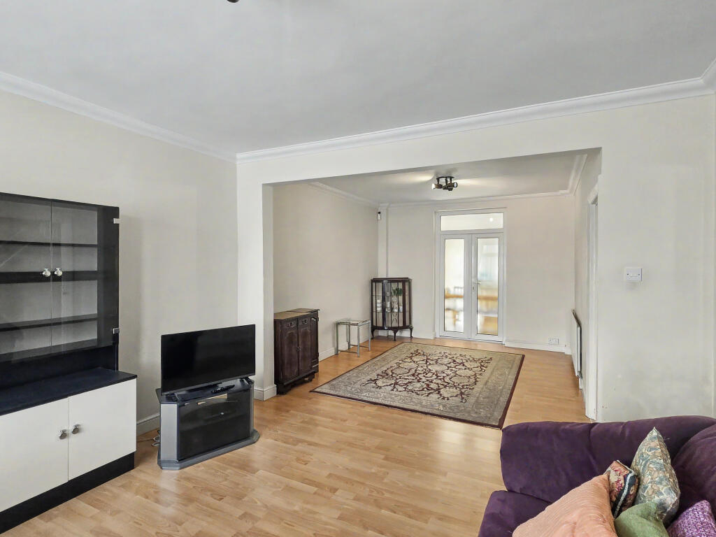 Rosemary Avenue, Hounslow photo 4
