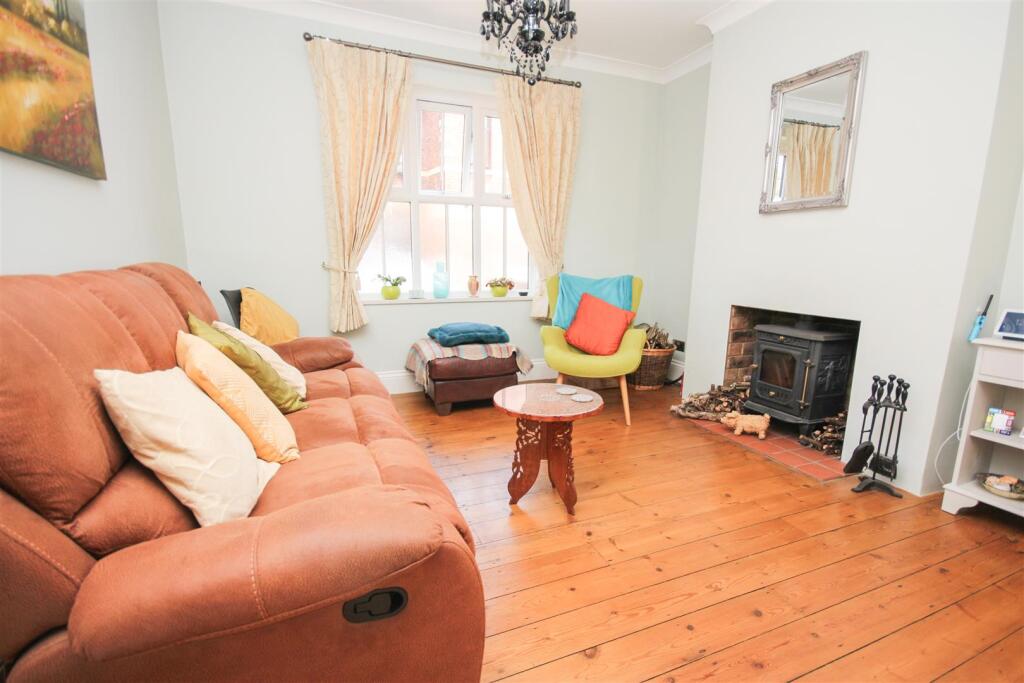 House in Wellingborough, Burrow's Bush - View 3