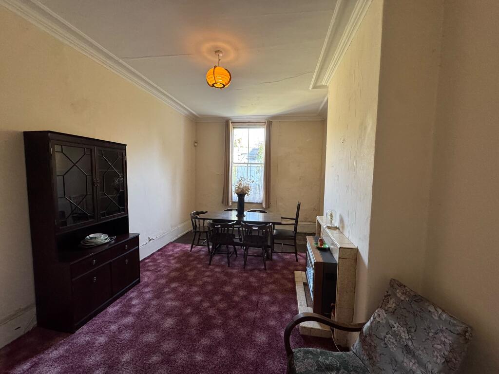 32. Newbould Lane, Sheffield, South Yorkshire S10 2PL photo 5