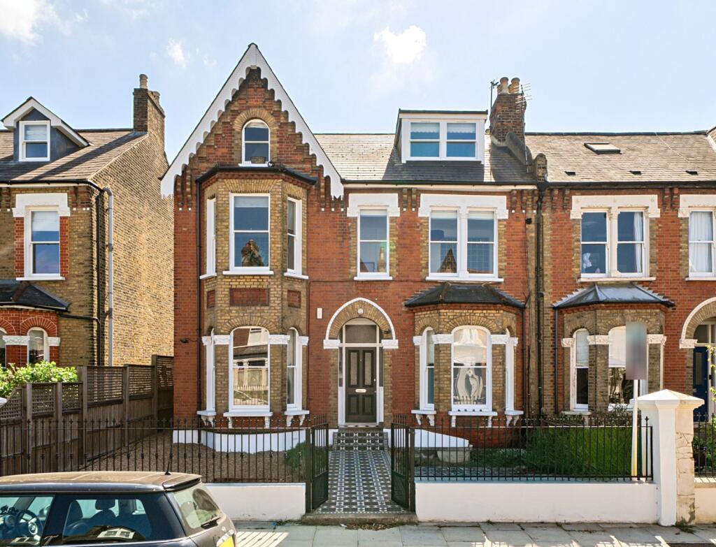 Main image of property: Mundania Road, East Dulwich, London, SE22