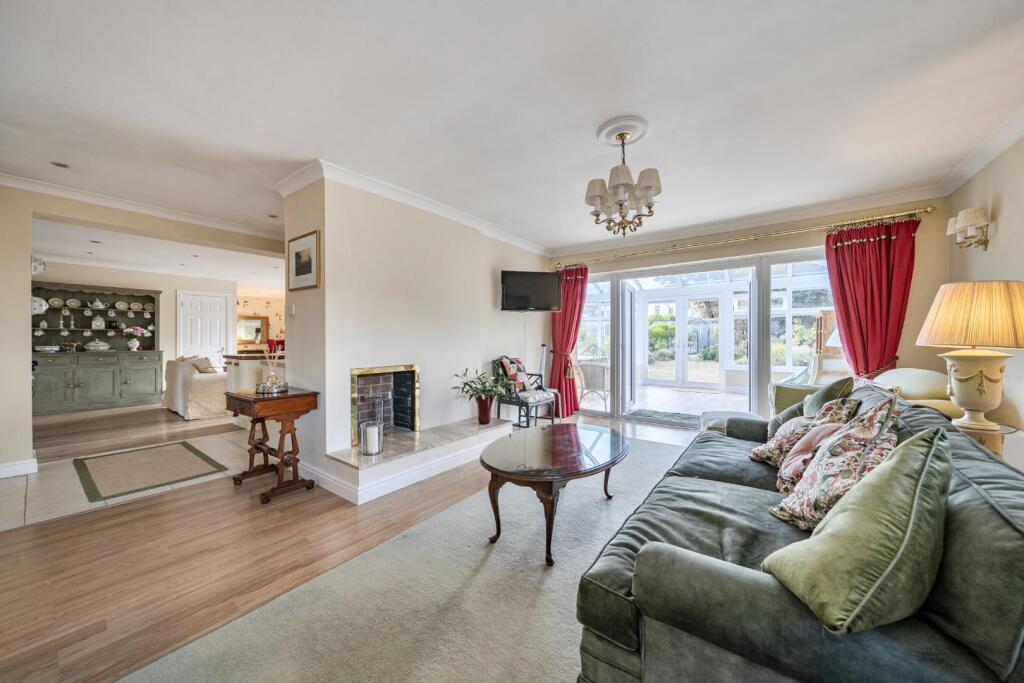 House in Slough - View 2