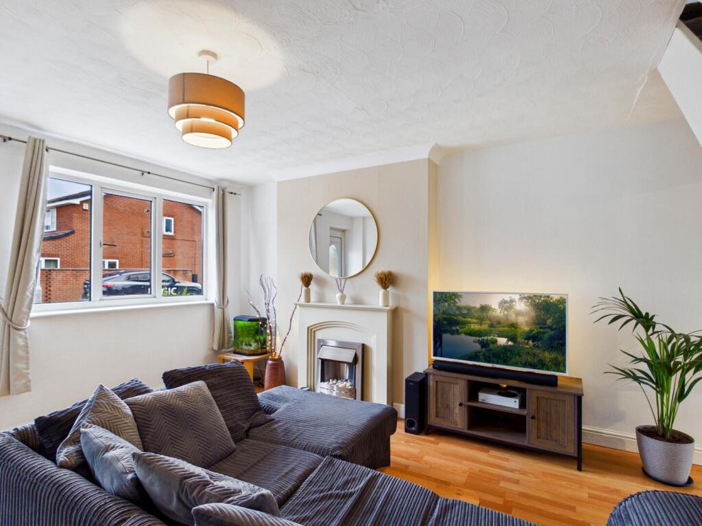 House in Wakefield - View 4
