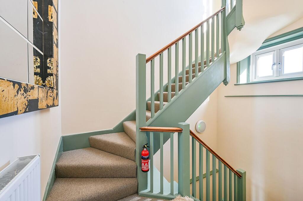 4 bedroom terraced house for rent