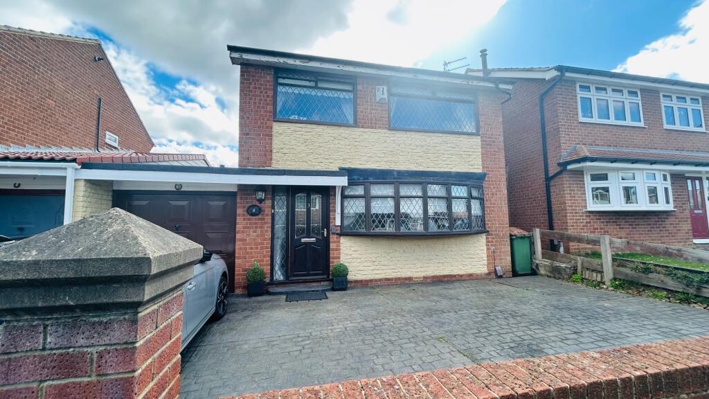 3-bed detached on St. Annes Road, New Marske, Redcar, £175,000