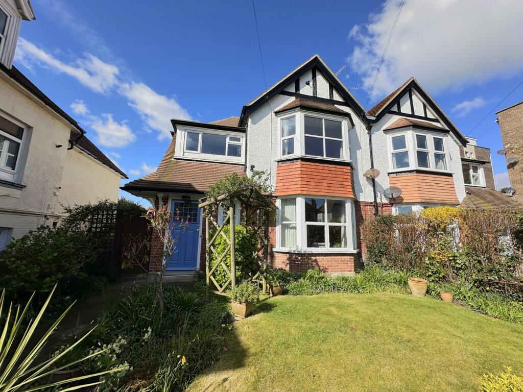 Main image of property: Manor Road, Bexhill-on-Sea, TN40