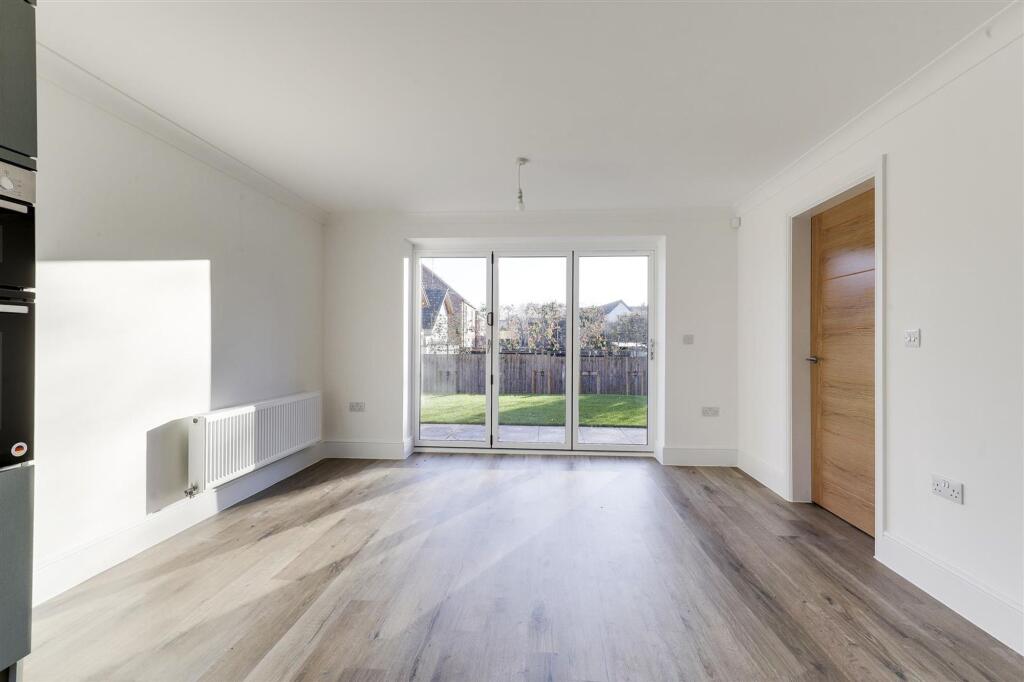 House in Ashfield, Hucknall - View 3