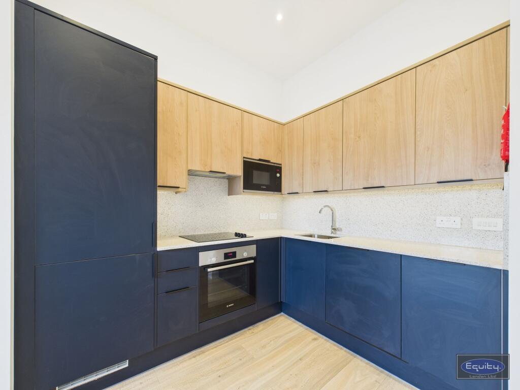 Apartment in London - View 5
