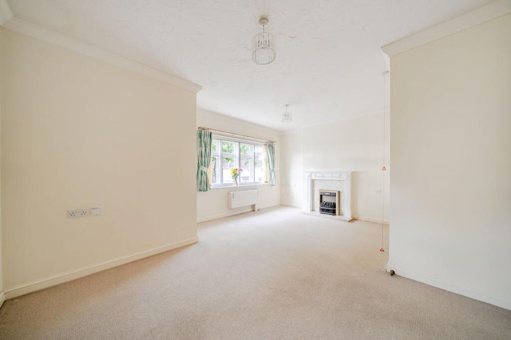 Apartment in Chester - View 3