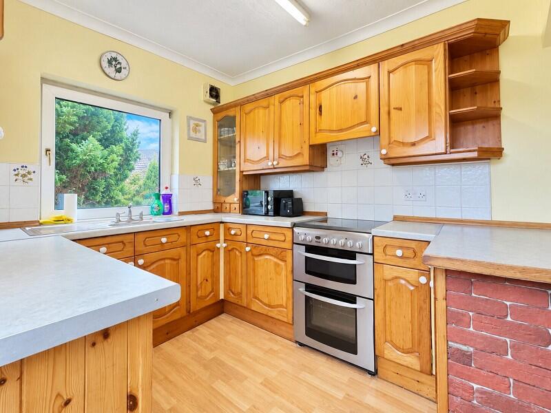 House in Swansea, Cockett - View 5