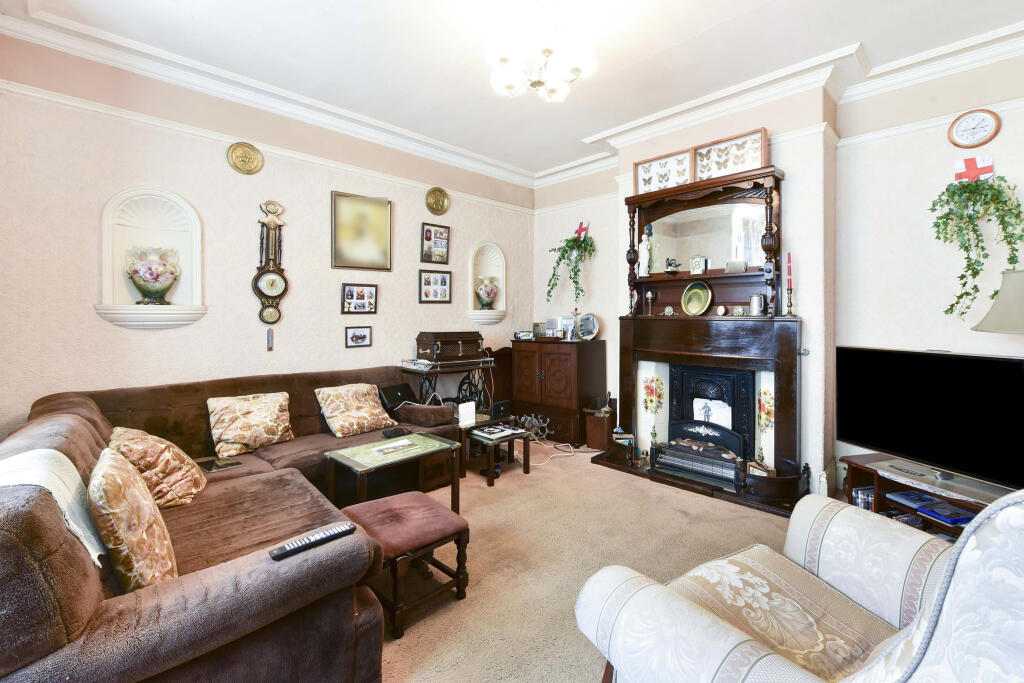 Greengate Road, Sheffield, S13 - View 4