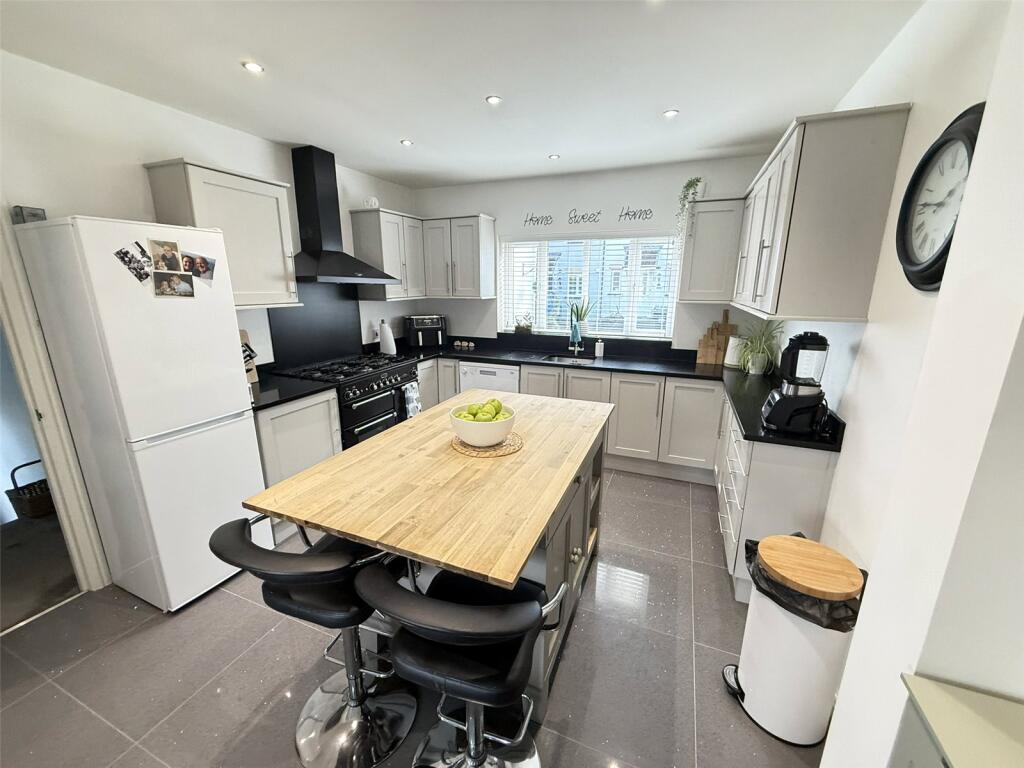 Austen Close, Par, PL24 photo 3