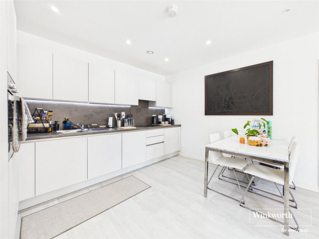Apartment in London - View 4
