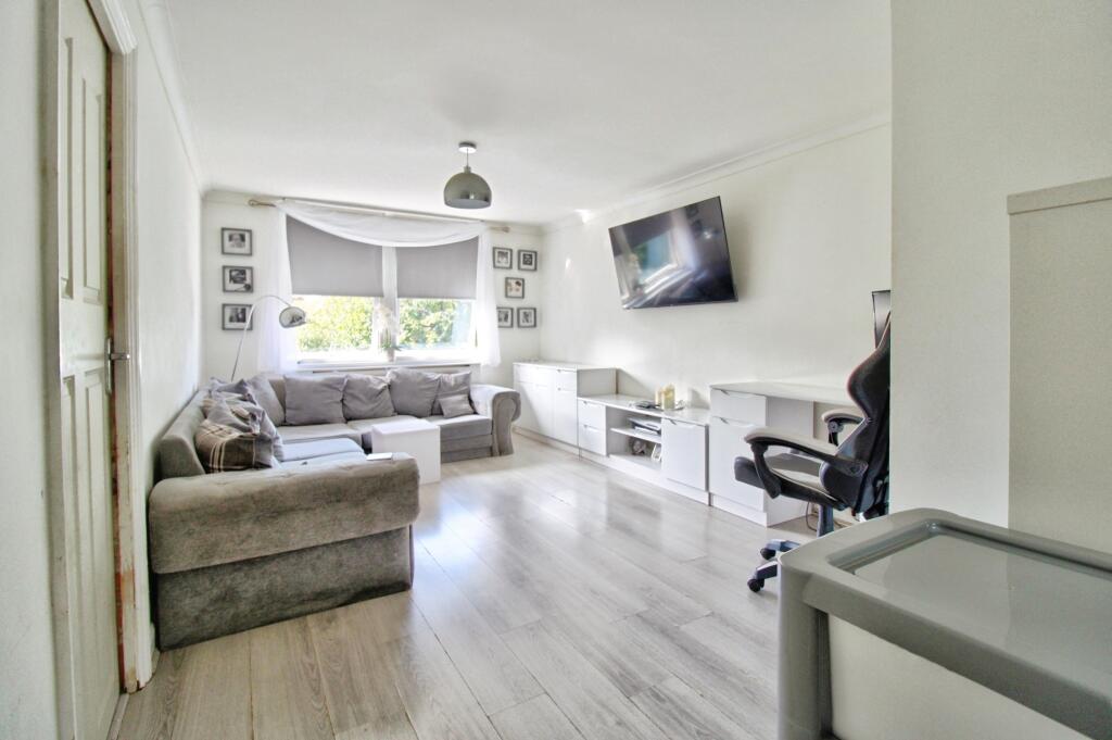 Apartment in London - View 2